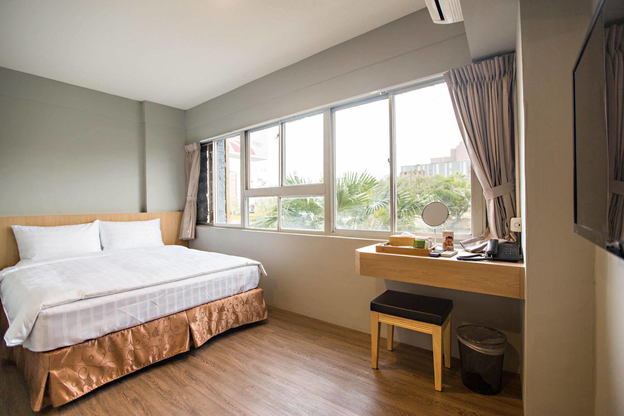 Traveller-Inn Day Moon Hotel Taitung Exterior photo